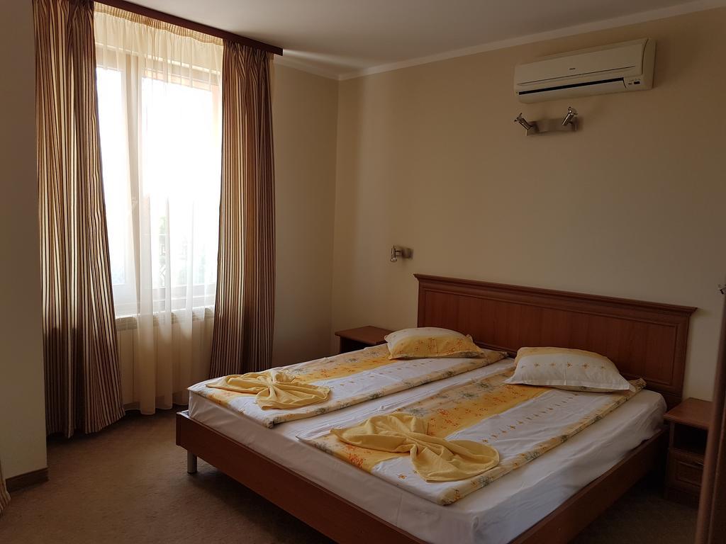 Guest House Markovi Aheloy Ngoại thất bức ảnh