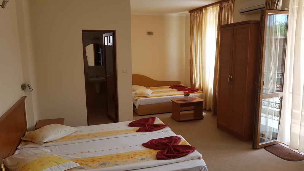 Guest House Markovi Aheloy Ngoại thất bức ảnh